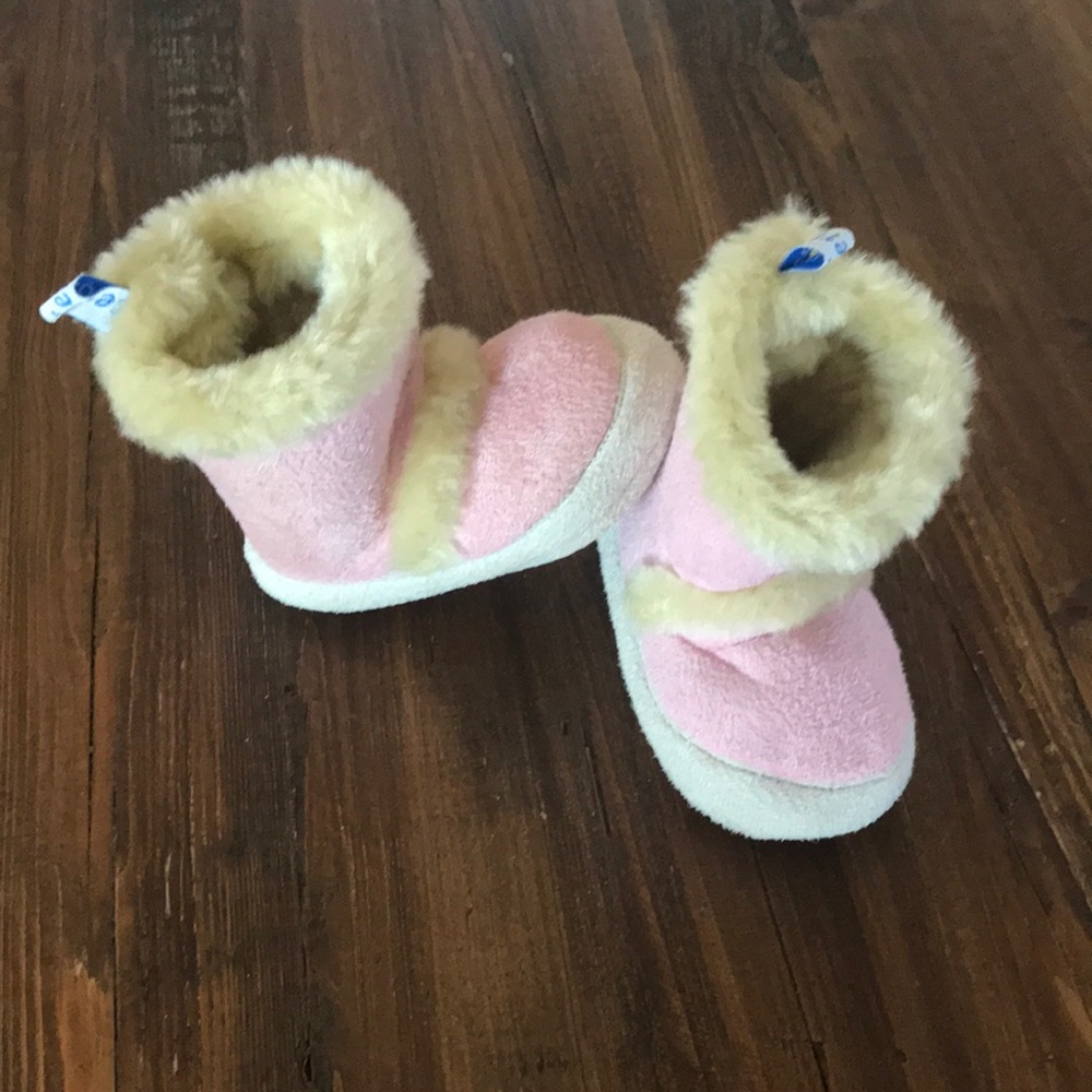Tender Toes Pink Fluffy Baby Boots
